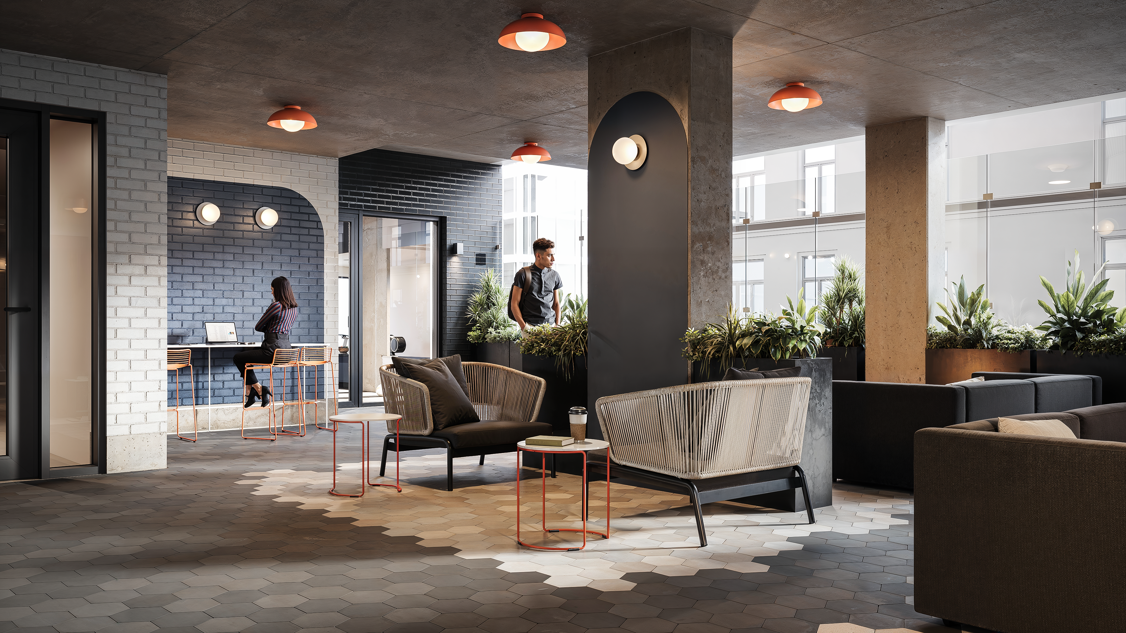 OMNIA_BALT_LOUNGE_CAM_02_PERSOS